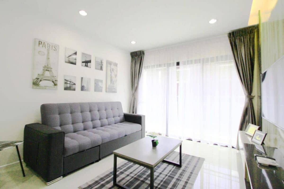 A Stylish High-Floor 2Br Suasana Suites Views Johor Bahru Exteriör bild