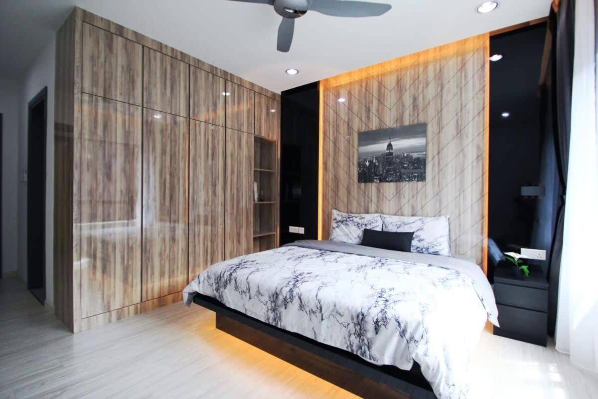 A Stylish High-Floor 2Br Suasana Suites Views Johor Bahru Exteriör bild